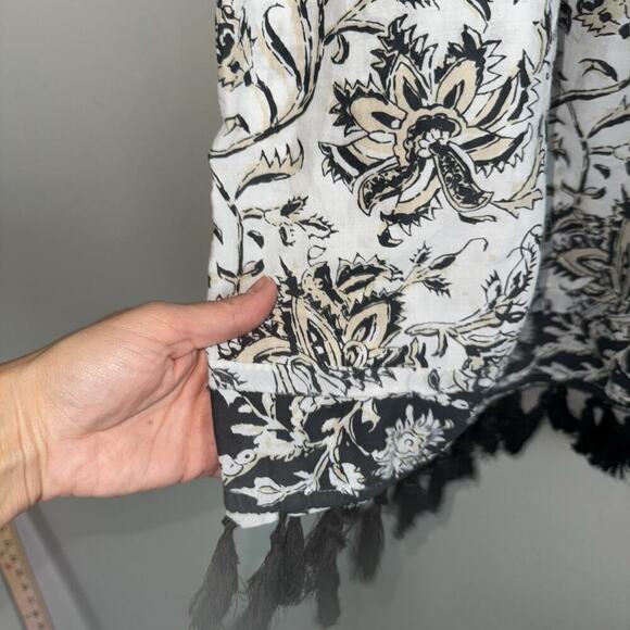 Sundance Catalog Isola Bella Tank Top Woman’s Size L White Black Fringe Tassel - Picture 7 of 9